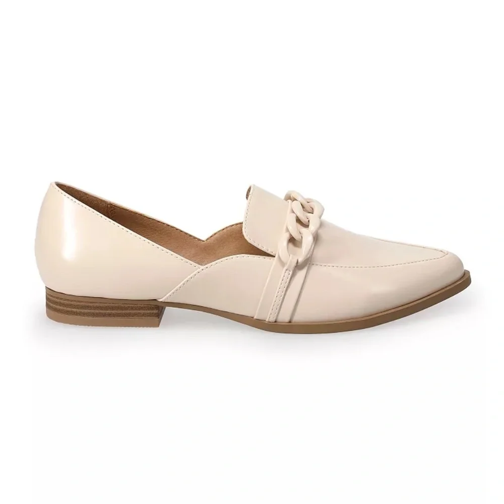 LC Lauren Conrad Cream Patent Leather Loafers with Chain Detail DEMII sz 11